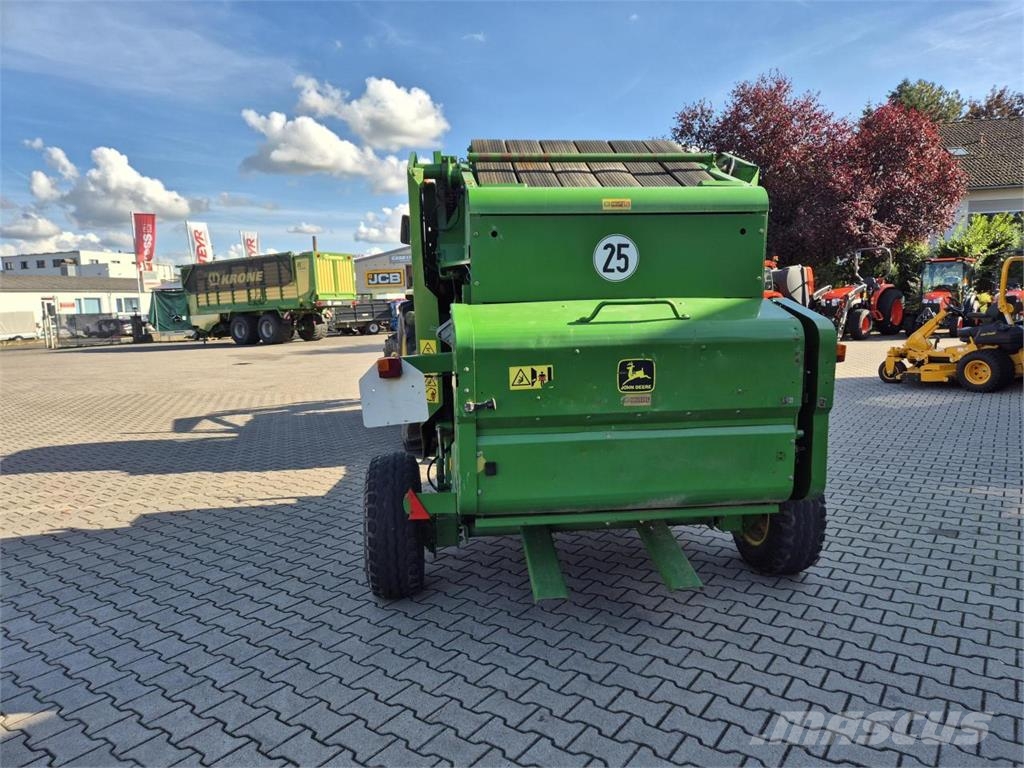 John Deere 570 Рулонні прес-підбирачі