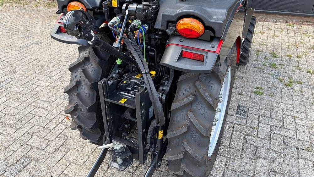 Antonio Carraro Compact V75 Tractores compactos