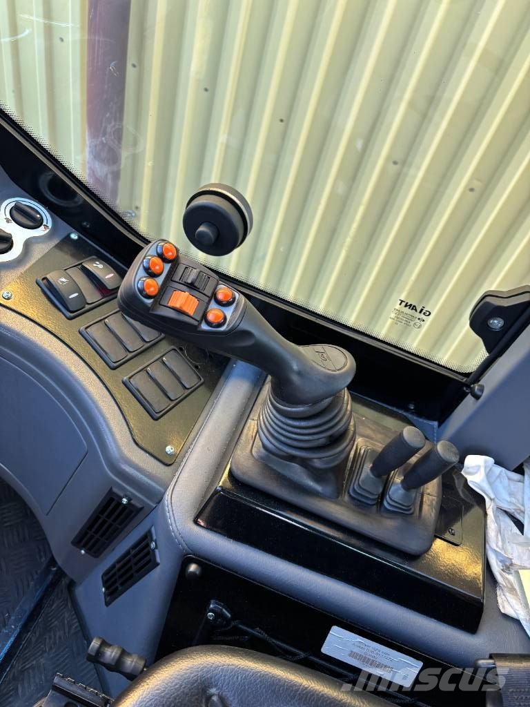 GiANT G3500 X-tra Schrankladers