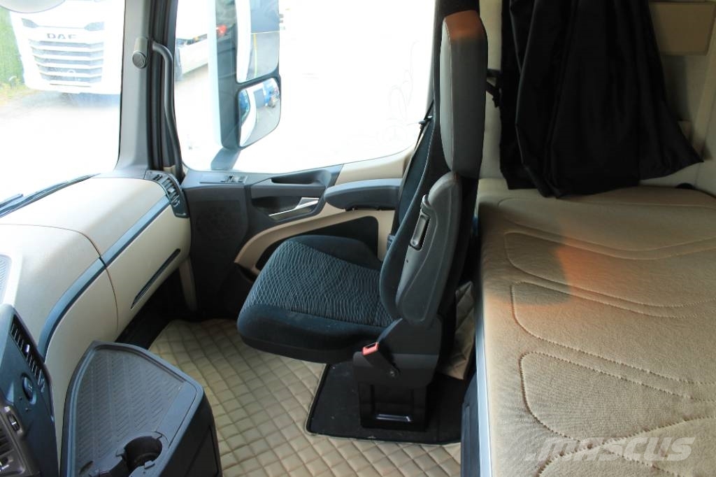 Mercedes-Benz Actros 2553 Trækkere