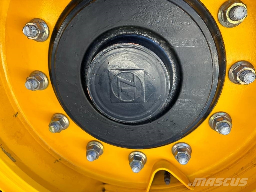 JCB AS NEW 600 HRS ONLY! 422 ZX LOADER LADLADER KOMATS Hjullastare