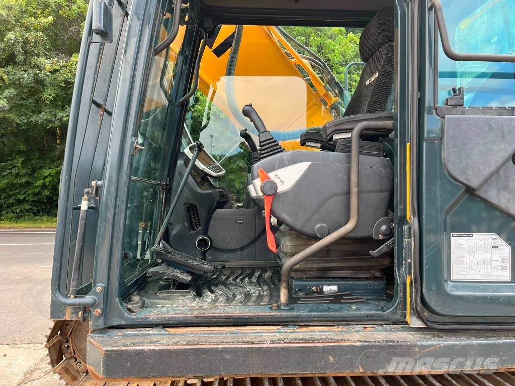 Hyundai HX 330 L 履带挖掘机