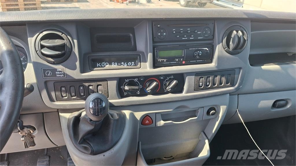 Renault MASCOTT DXI 150.65 + MP 13-2 شاحنات بمقصورة وهيكل