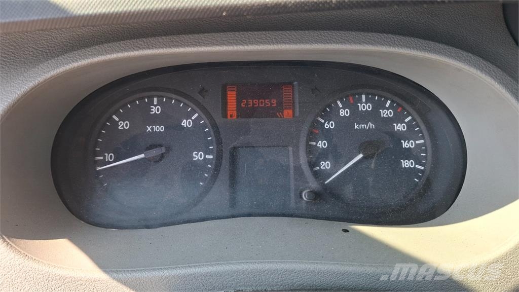 Renault MASCOTT DXI 150.65 + MP 13-2 شاحنات بمقصورة وهيكل