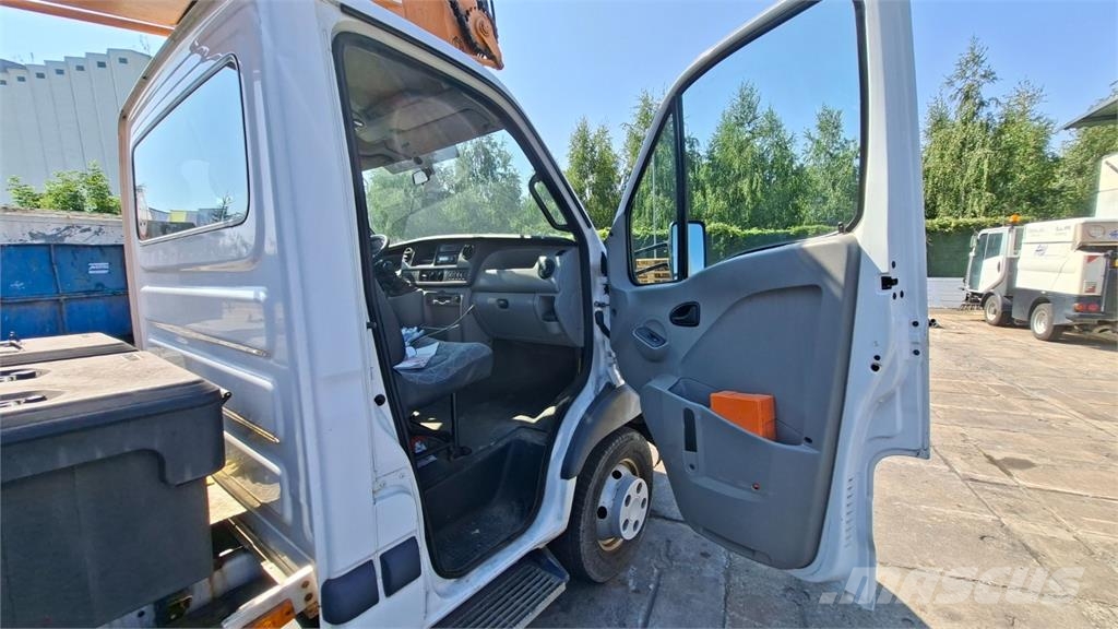 Renault MASCOTT DXI 150.65 + MP 13-2 شاحنات بمقصورة وهيكل