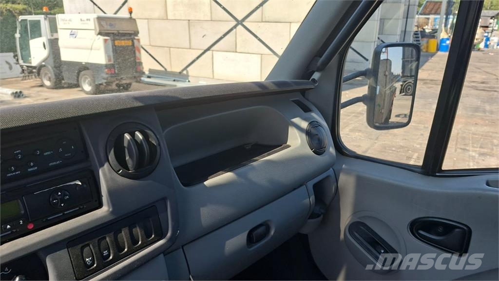 Renault MASCOTT DXI 150.65 + MP 13-2 شاحنات بمقصورة وهيكل