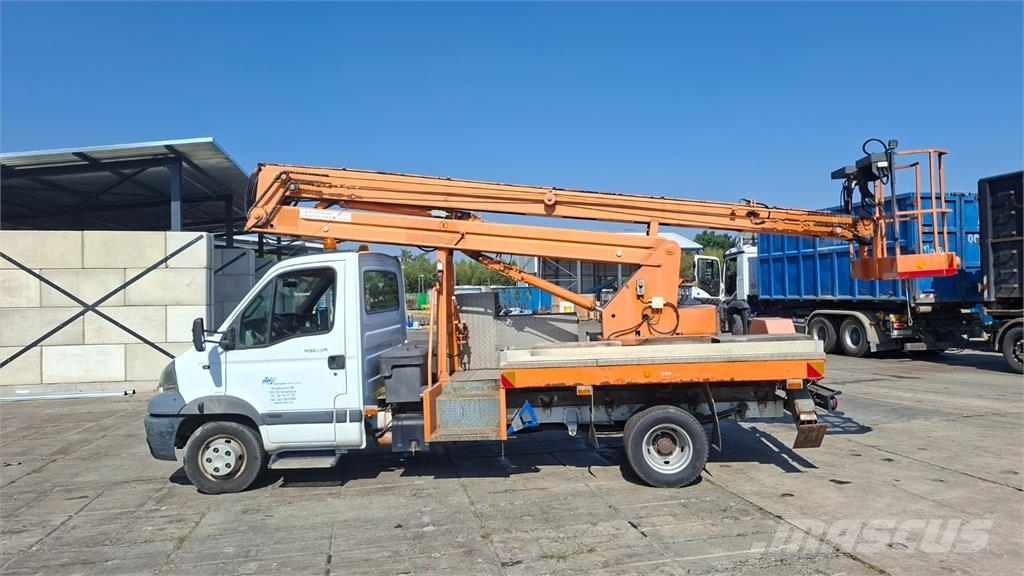 Renault MASCOTT DXI 150.65 + MP 13-2 شاحنات بمقصورة وهيكل