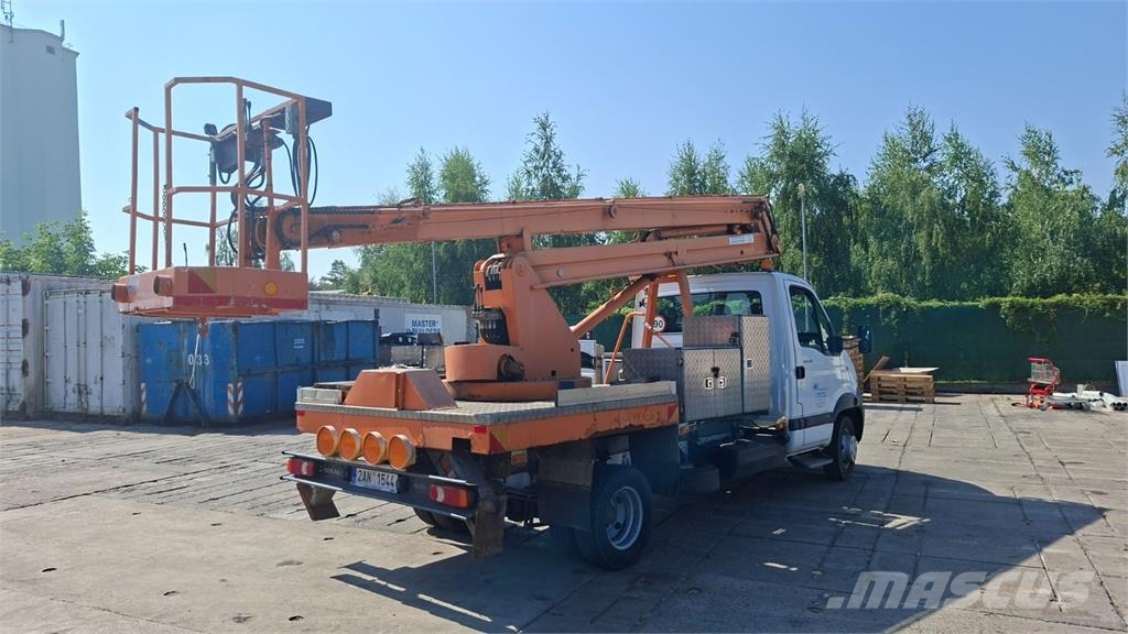 Renault MASCOTT DXI 150.65 + MP 13-2 شاحنات بمقصورة وهيكل