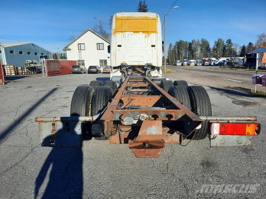 Scania R 144 G Chassis met cabine
