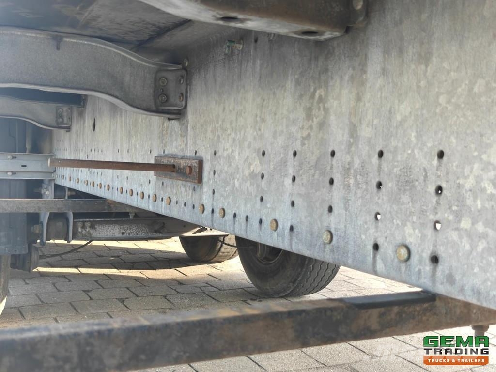 Schmitz Cargobull SCB*S3T Sliding Curtains/Roof - Galvanized Chassis Curtainsider semi-trailers