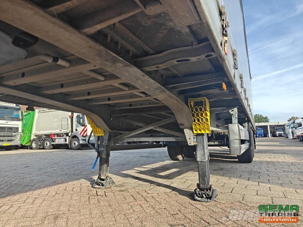 Schmitz Cargobull SCB*S3T Sliding Curtains/Roof - Galvanized Chassis Curtainsider semi-trailers