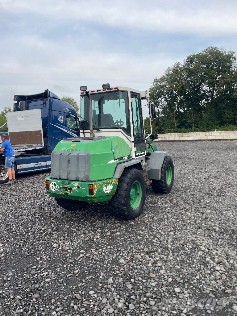 Liebherr 507 Kolesové nakladače