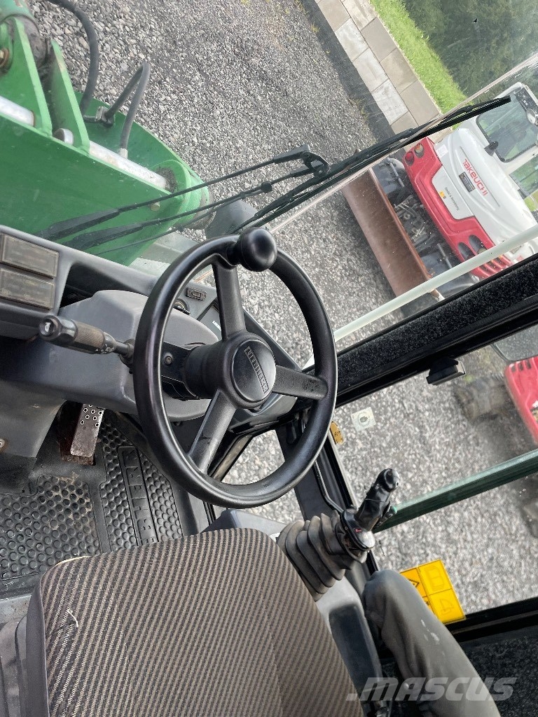 Liebherr 507 Kolesové nakladače