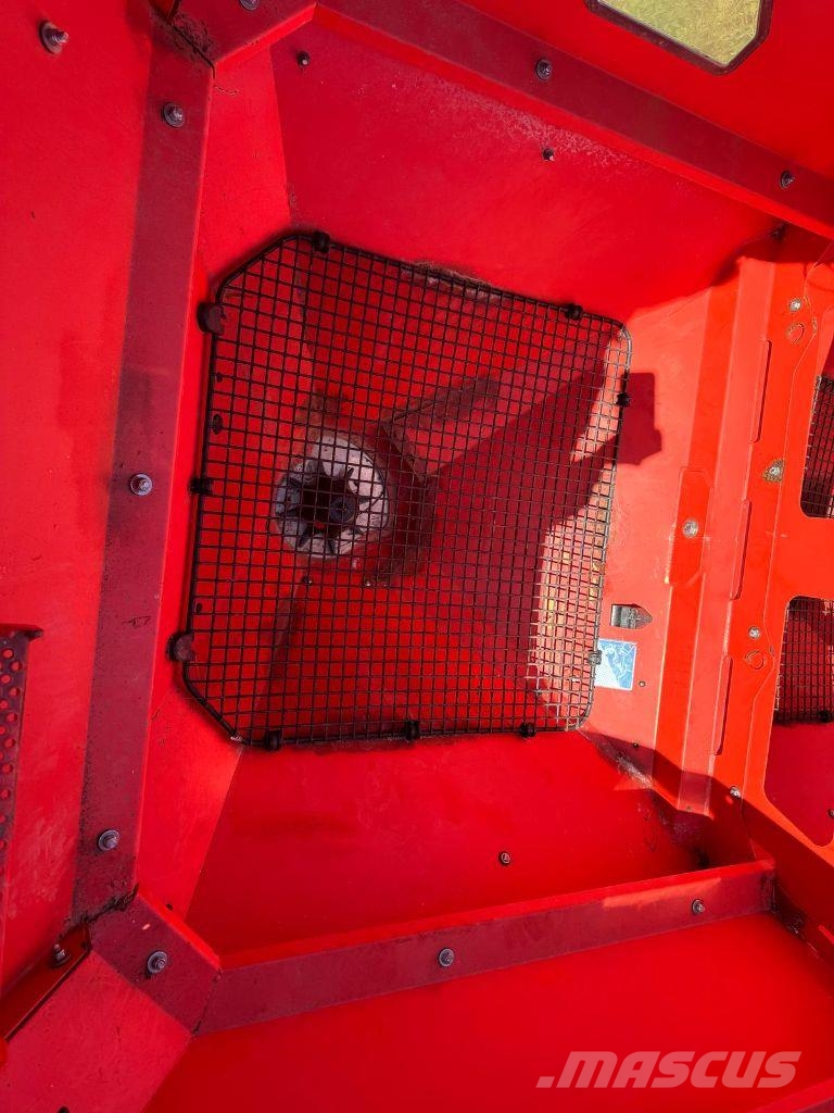 Kuhn AXIS 50.2 MEMC W ISO Applicatori di fertilizzante liquido