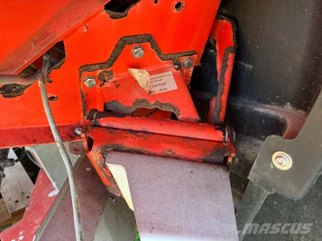 Kuhn AXIS 50.2 MEMC W ISO Ψεκαστήρες λιπασμάτων