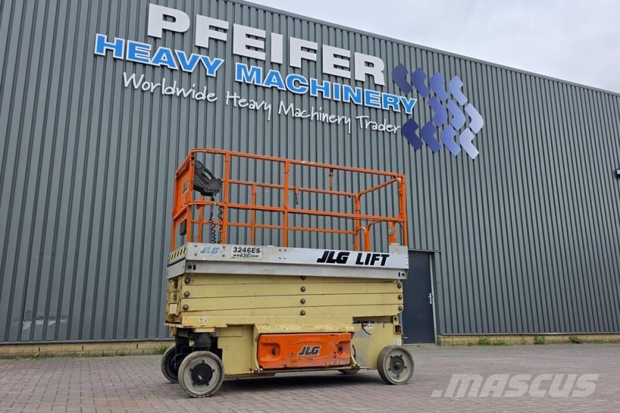 JLG 3246ES Electric, 11.7m Working Height, 320kg Capac Scissor lifts