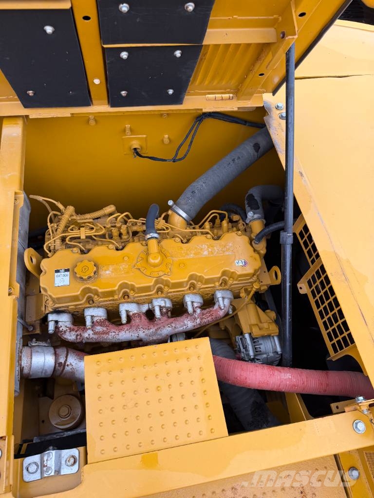 CAT 336GC 3000 units excavators in stock Bagri goseničarji