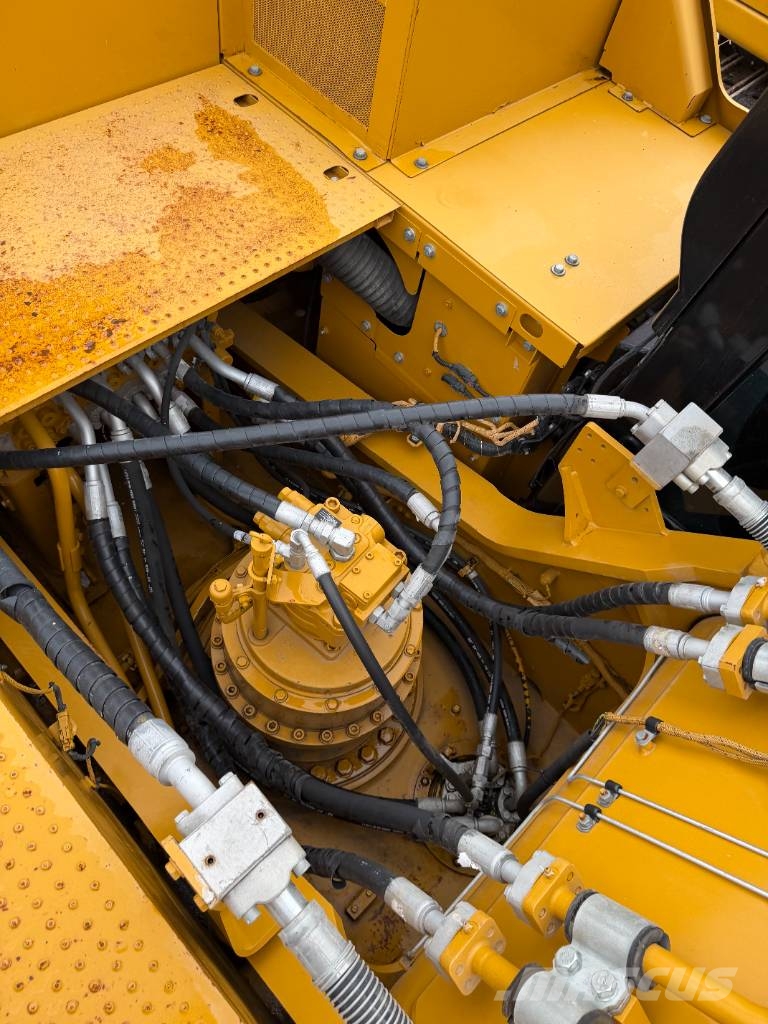 CAT 336GC 3000 units excavators in stock Bagri goseničarji