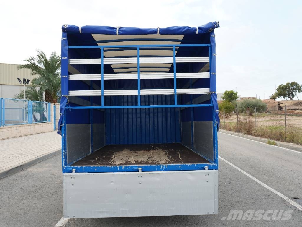 Nissan NT400 35.13 **62.000** Camion cu prelata