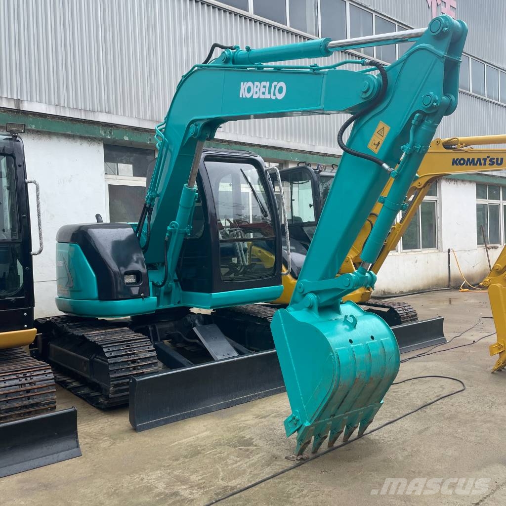 Kobelco SK 70 SR حفارات وسط 7 طن - 12 طن