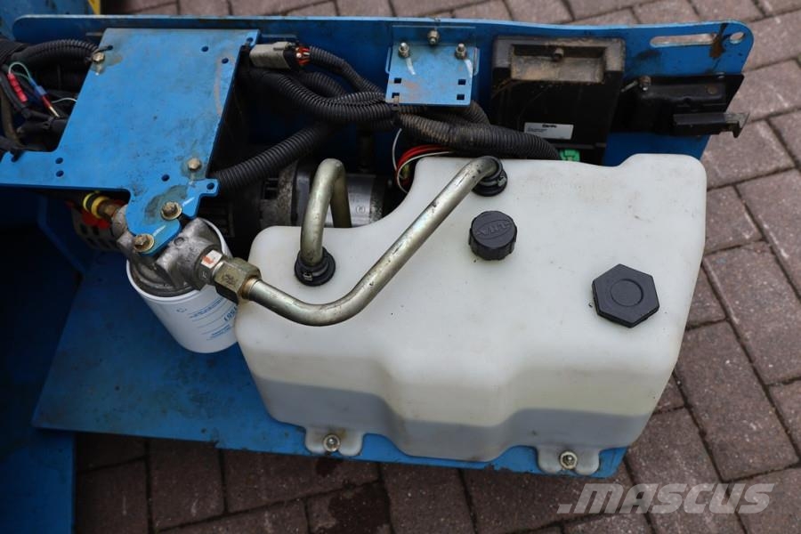 Genie GS3232 Hydraulic Outriggers, Electric, 11.75m Work Schaarhoogwerkers