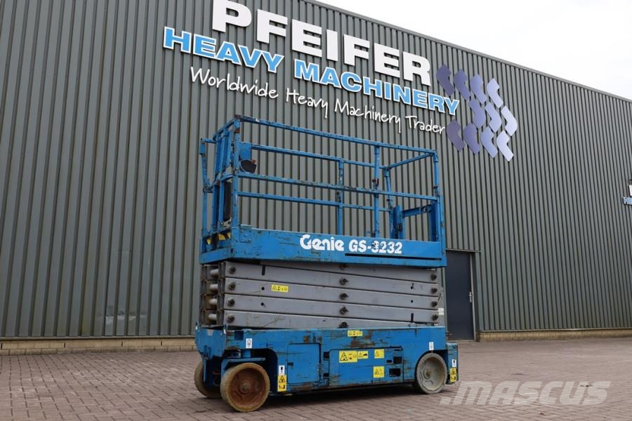 Genie GS3232 Hydraulic Outriggers, Electric, 11.75m Work Schaarhoogwerkers