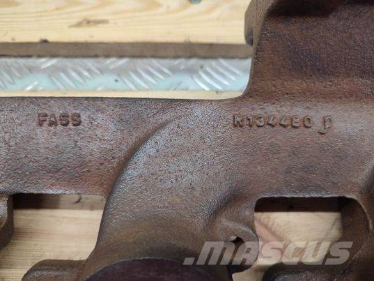 CLAAS Celtis 456 RX (R134480) exhaust manifold Двигуни