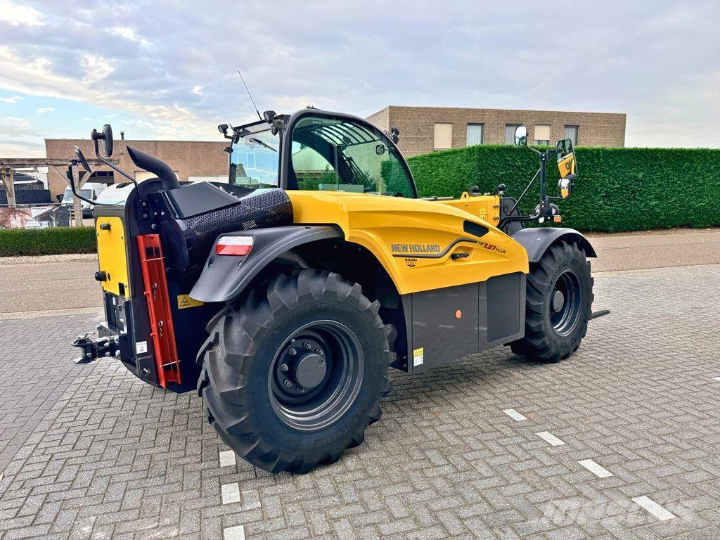 New Holland TH7.37 Plus Teleskopiskie manipulatori