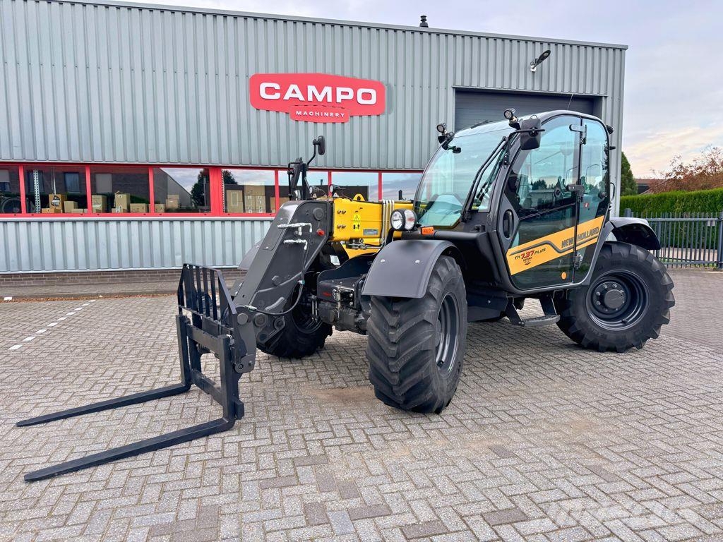 New Holland TH7.37 Plus Teleskopiskie manipulatori