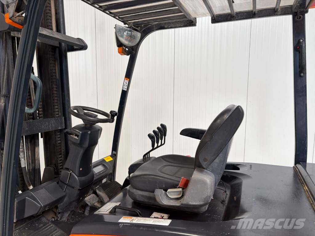 Doosan B35X-7 Electric forklifts
