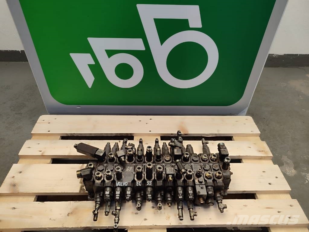 Volvo Hydraulic distributor MCV 11 14587091 Volvo EC55C Hydraulics