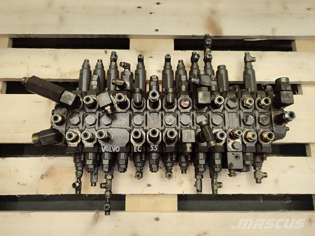 Volvo Hydraulic distributor MCV 11 14587091 Volvo EC55C Hydraulics