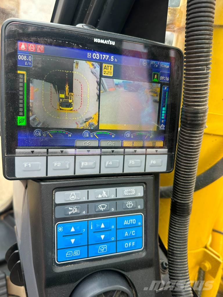Komatsu PC 210 LCI-11E0 Excavatoare pe șenile