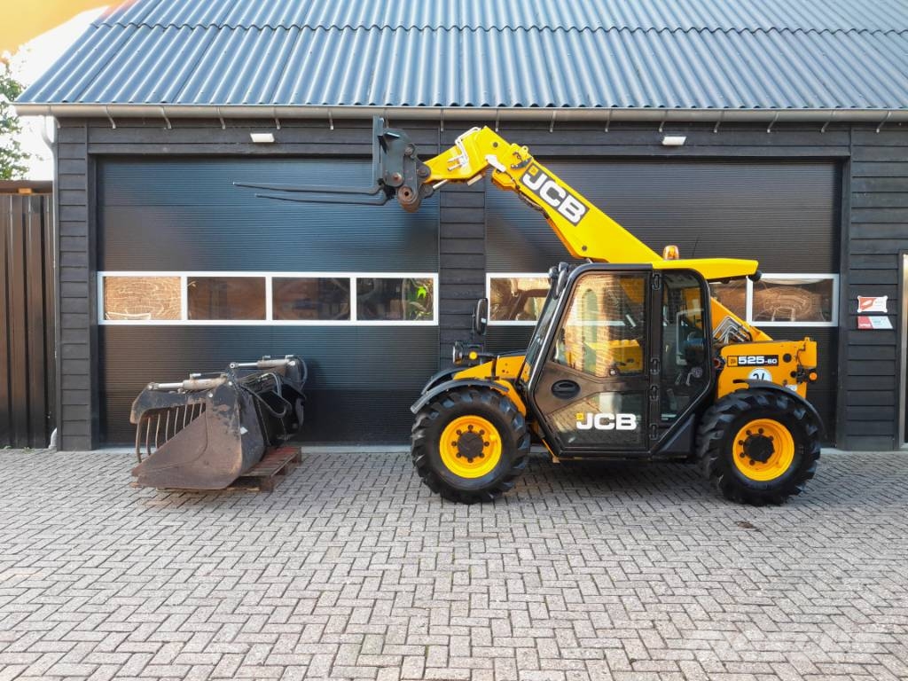JCB 525-60 Agri Plus | Verreiker - Airco - LEASE €800 Teleskopické manipulátory