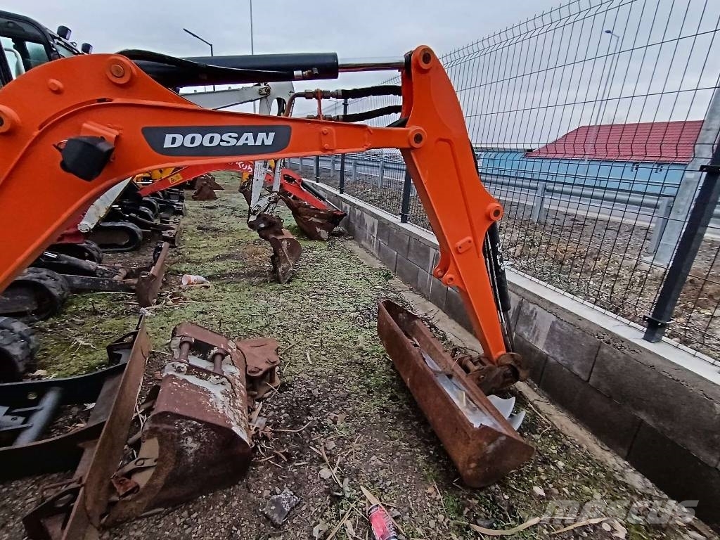 Doosan DX 19 Εκσκαφάκι (διαβολάκι) < 7t