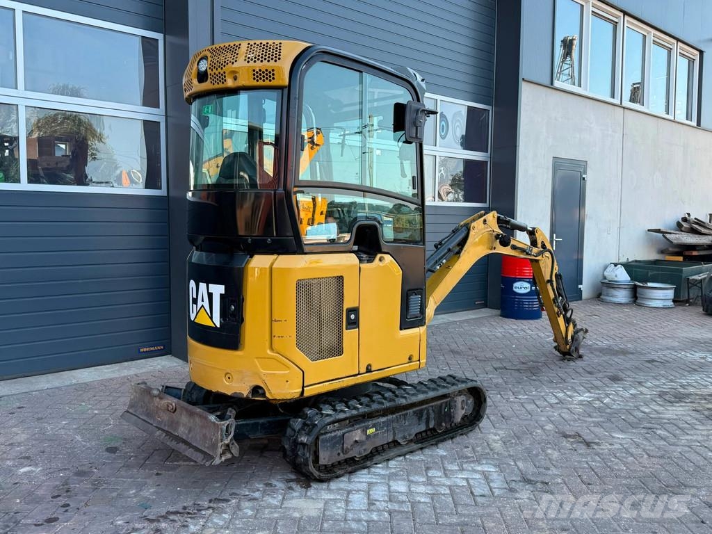 CAT 301.8 Mini ekskavatoriai < 7 t