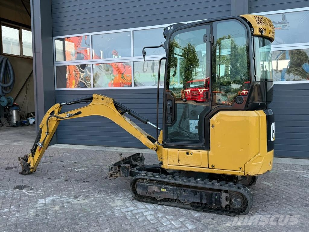CAT 301.8 Mini ekskavatoriai < 7 t