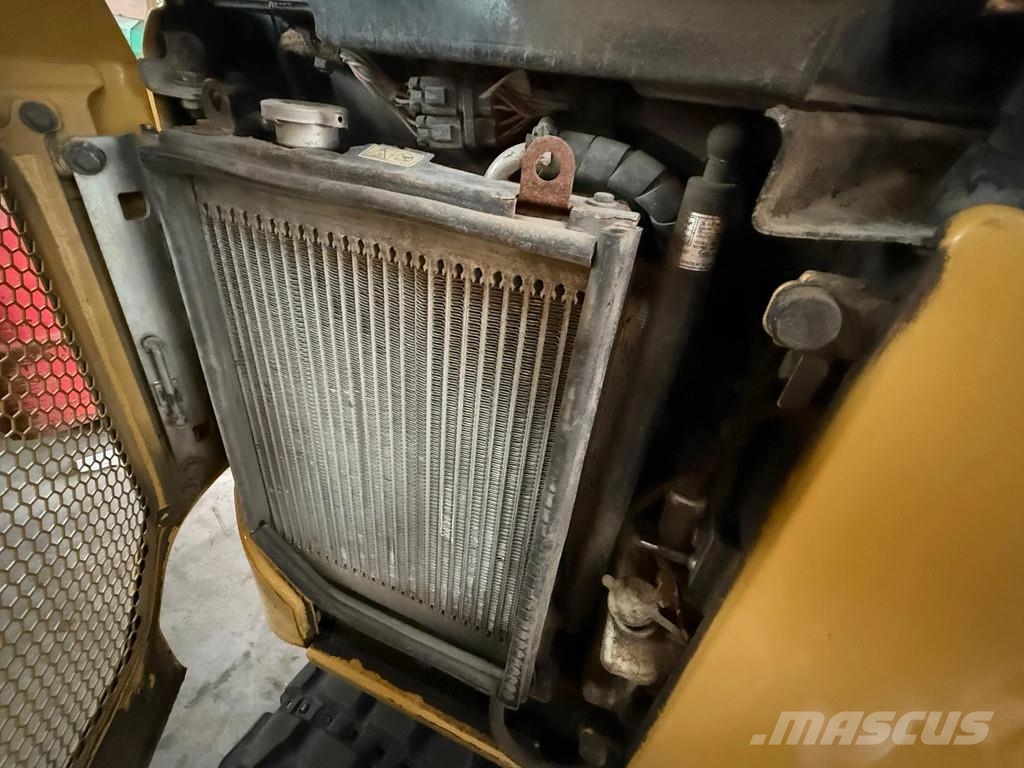 CAT 301.8 Mini ekskavatoriai < 7 t