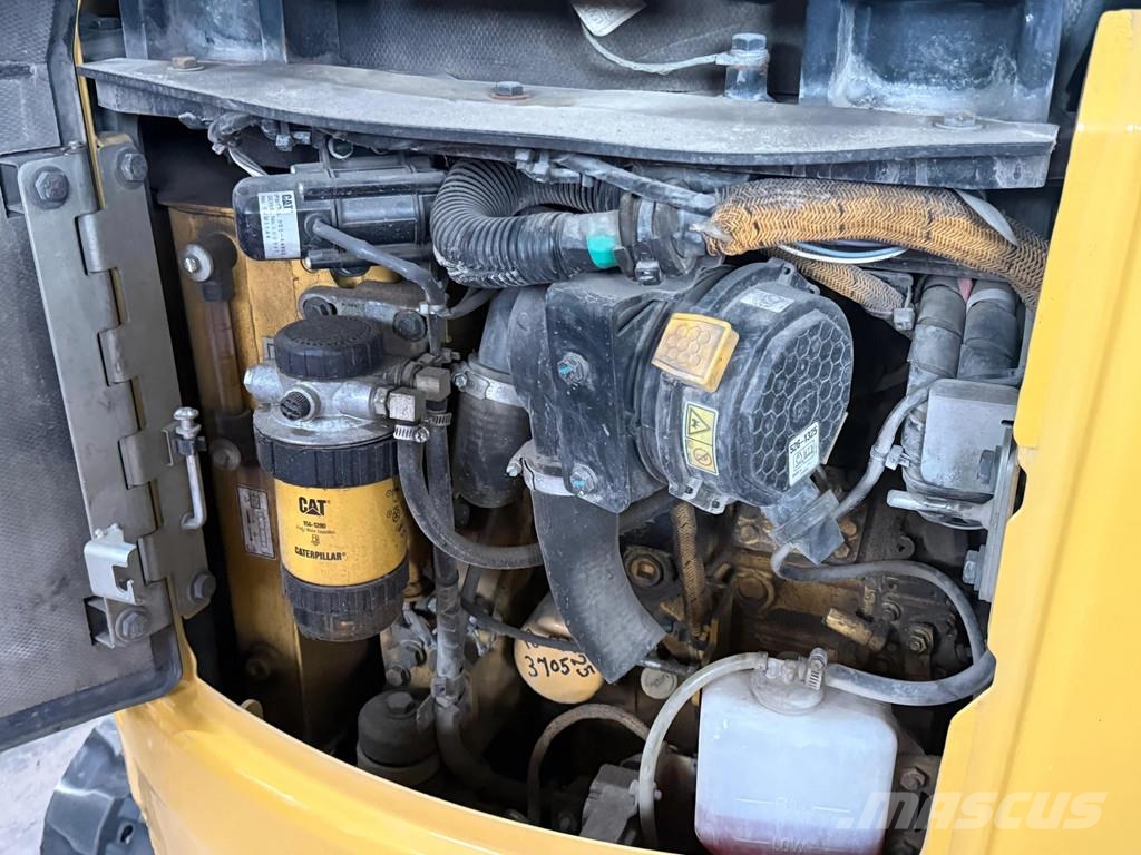 CAT 301.8 Mini ekskavatoriai < 7 t