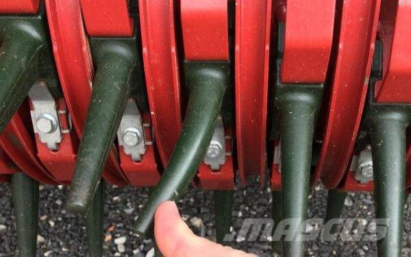 Strautmann Magnon 11 CFS470 Self loading trailers