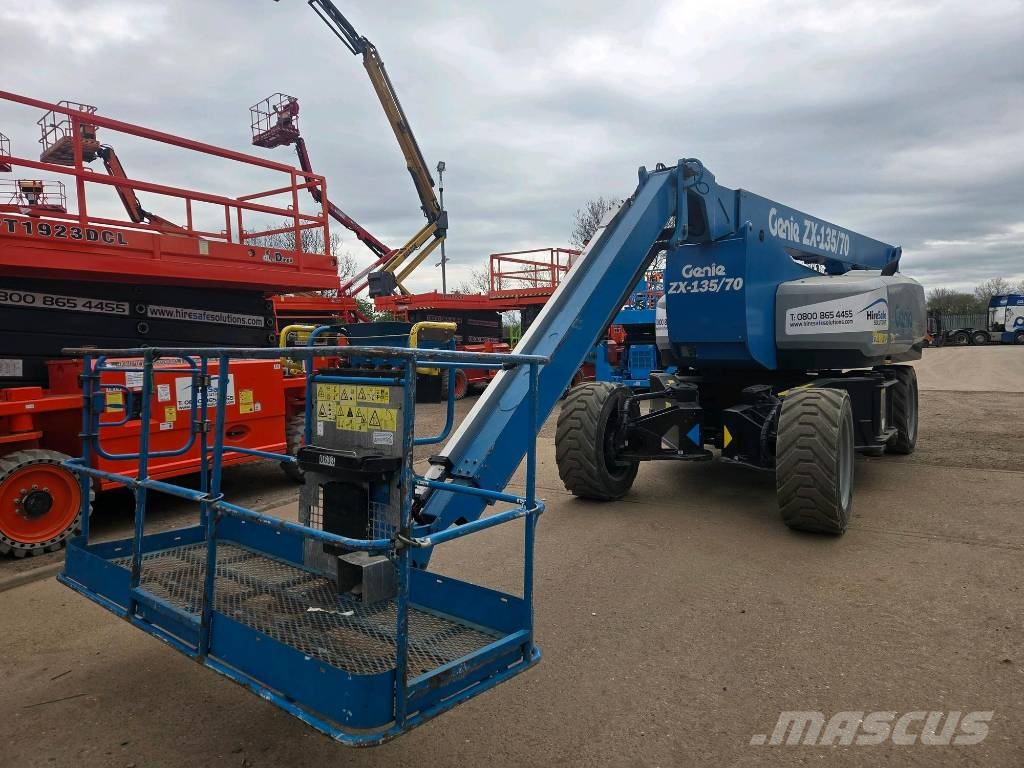 Genie ZX 135/70 Kloubové plošiny