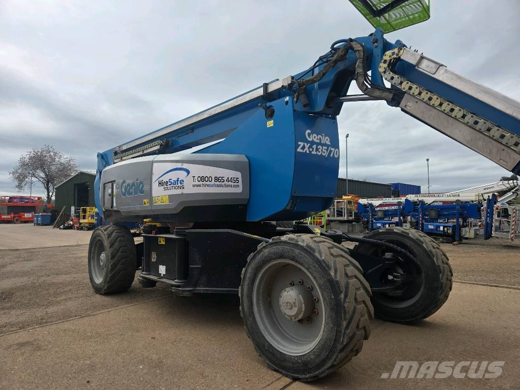 Genie ZX 135/70 Kloubové plošiny