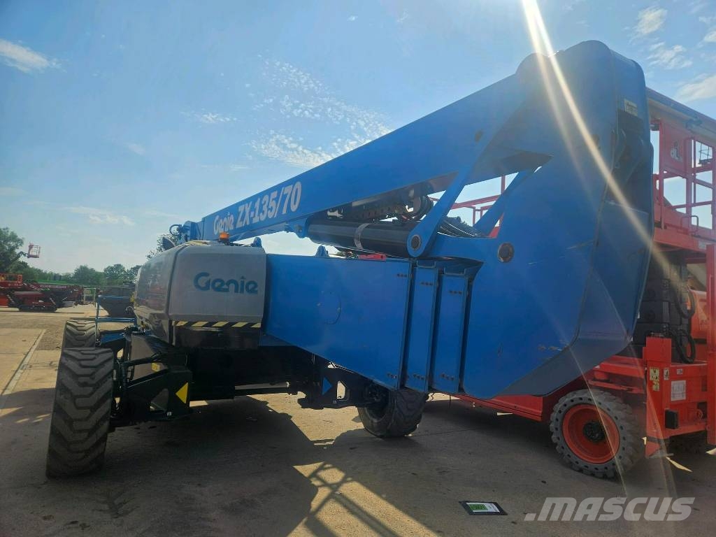 Genie ZX 135/70 Kloubové plošiny