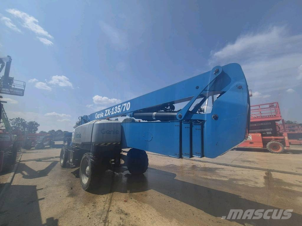 Genie ZX 135/70 Kloubové plošiny