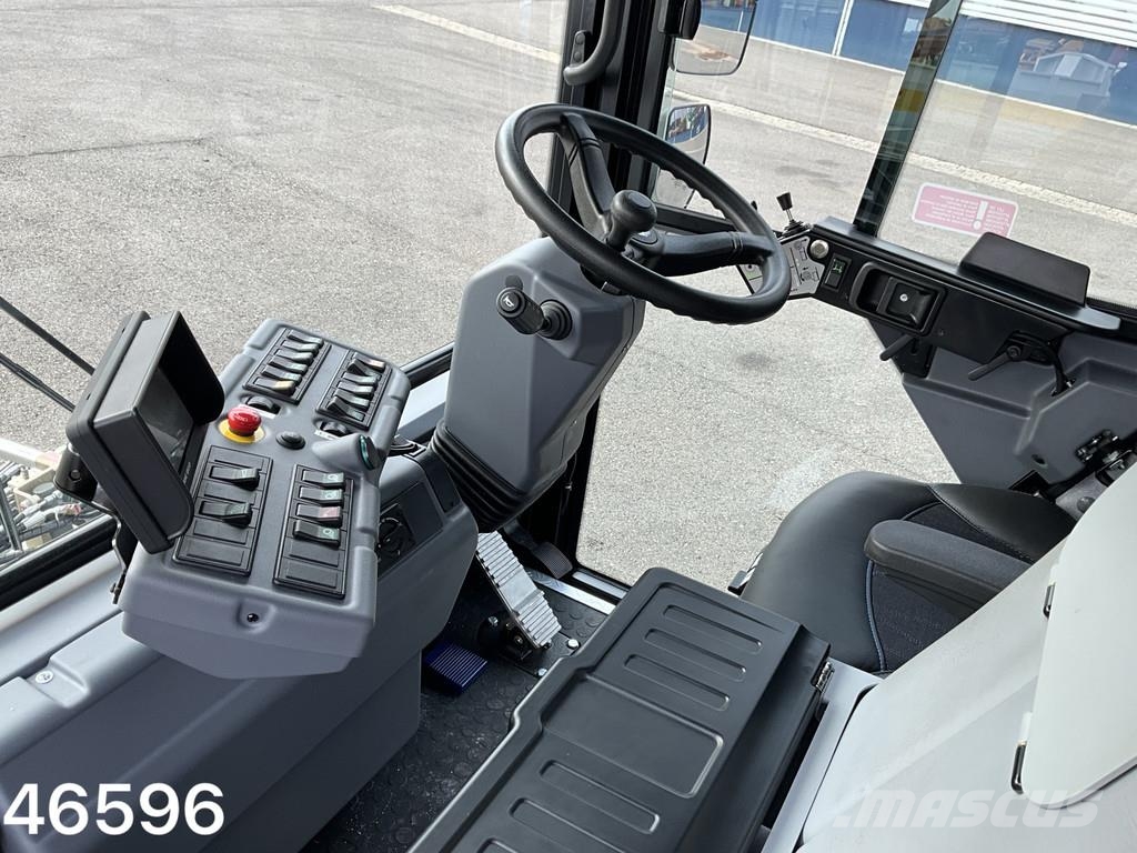 Ravo 540 Euro 6 with 3-rd brush Veegwagens