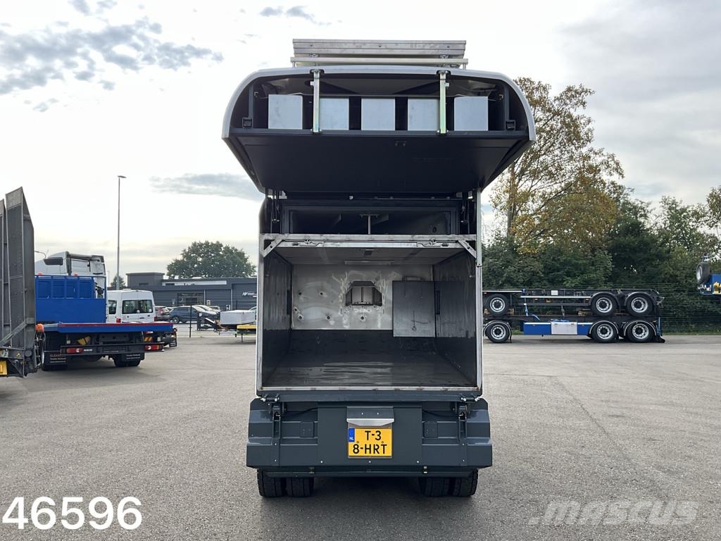 Ravo 540 Euro 6 with 3-rd brush Veegwagens