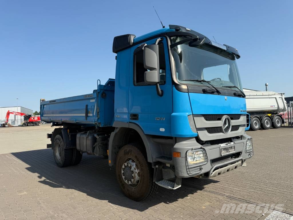 Mercedes-Benz 1841 AK 4x4 Savivarčių priekabų vilkikai