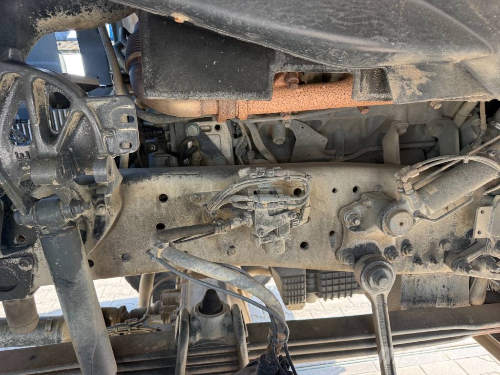 Mercedes-Benz 1841 AK 4x4 Savivarčių priekabų vilkikai