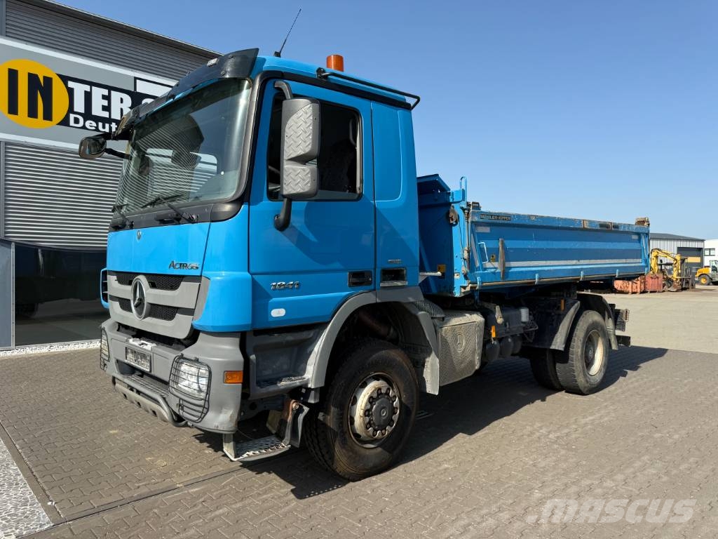 Mercedes-Benz 1841 AK 4x4 Savivarčių priekabų vilkikai