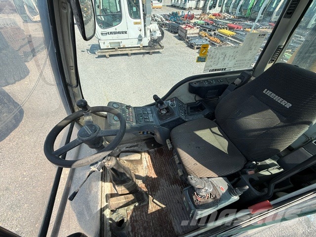 Liebherr A 316 USED CAB + LIFT Førerhus og Interiør